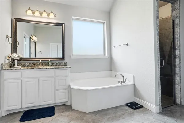 $550,000 | 127 Preakness Drive, Willow Park, TX 76087