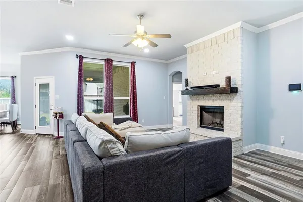 $550,000 | 127 Preakness Drive, Willow Park, TX 76087