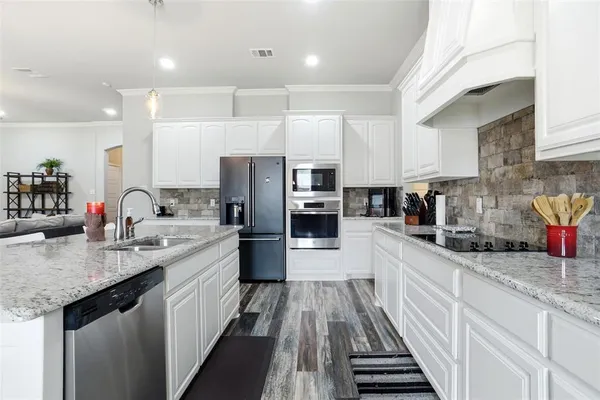 $550,000 | 127 Preakness Drive, Willow Park, TX 76087