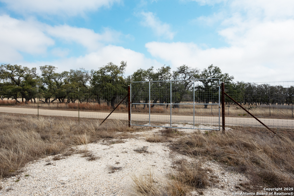 0 Fiedler Rd Off S Ranch Rd 783 Harper, TX 78631 - Photo 1 of 27 a view of a basketball court