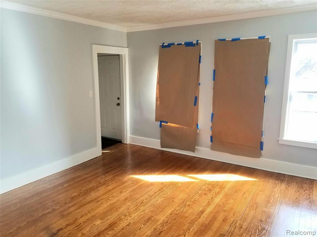 2710 Clements Street Detroit, MI 48238 - Photo 3 of 17