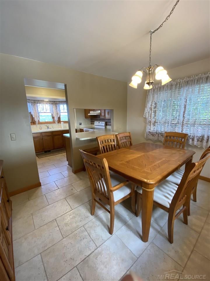 7303 Dyke Road Algonac, MI 48001 - Photo 5 of 25 50056058-4.JPG