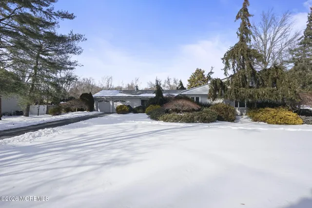 $799,900 | 330 Plymouth Drive, Freehold, NJ 07728