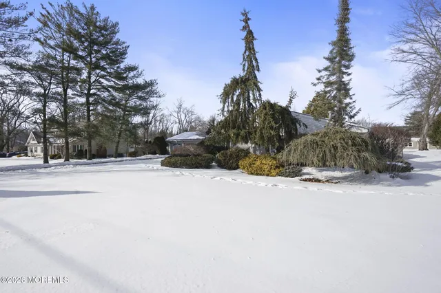 $799,900 | 330 Plymouth Drive, Freehold, NJ 07728