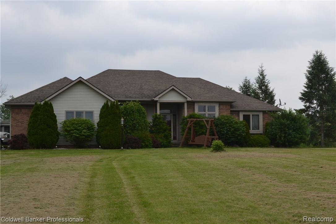 1523 Baldwin Road Lapeer, MI 48446 - Photo 1 of 33 035.JPG