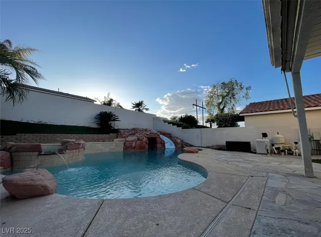 $2,650 | 2289 Surrey Meadows Avenue, Henderson, NV 89052