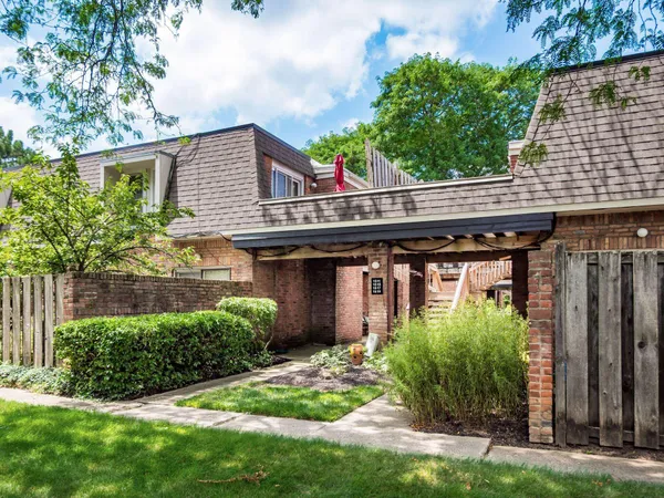 $230,000 | 1519 Lafayette Drive, Unit B, Columbus, OH 43220