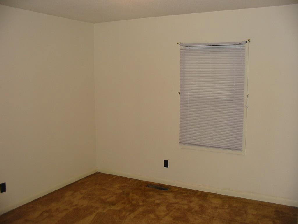 2007 Ridgeway Avenue Vincennes, IN 47591 - Photo 9 of 12 Gallery Image 9