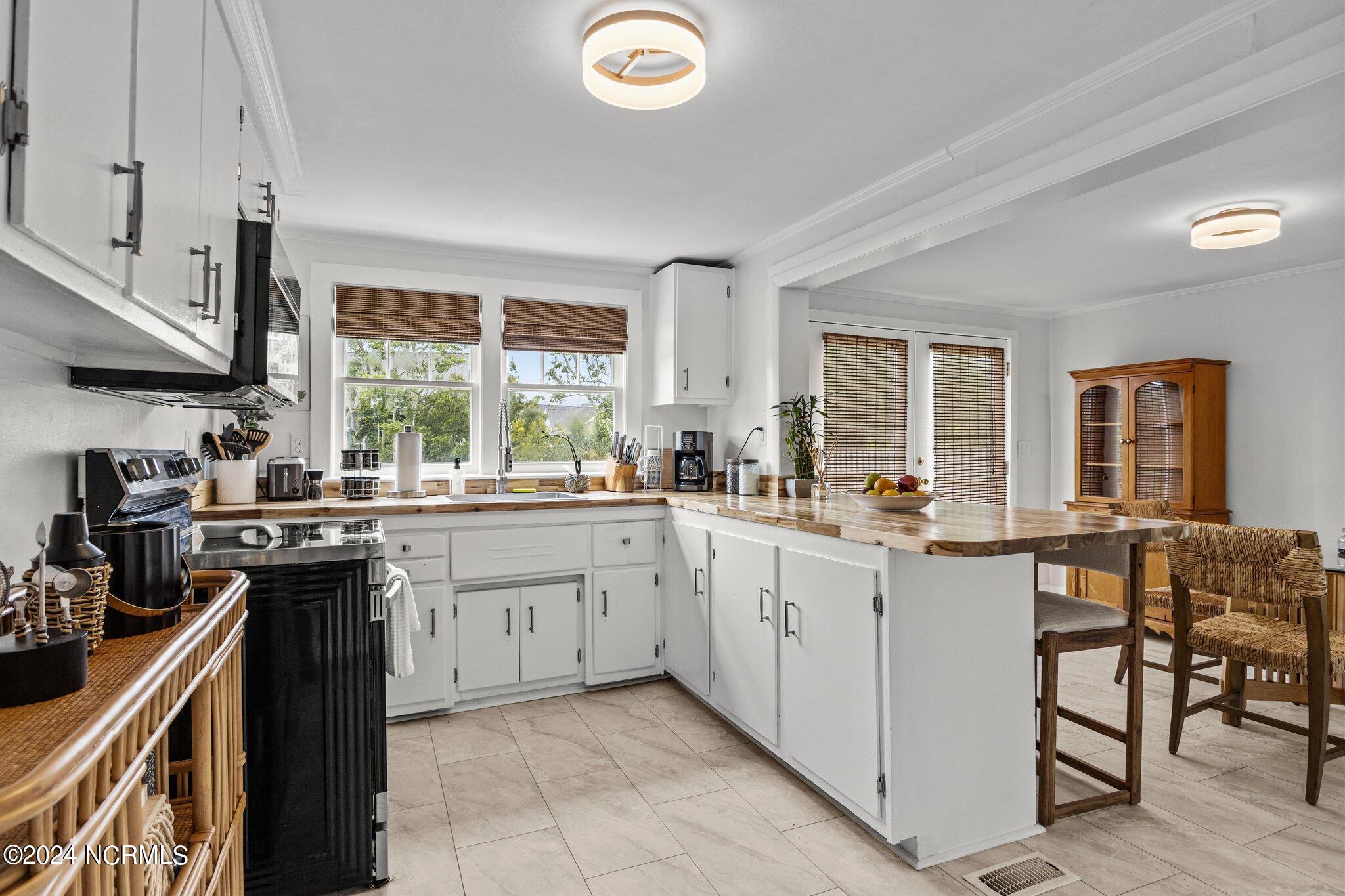 138 Chadwick Road Beaufort, NC 28516 - Photo 12 of 43 17-web-or-mls-1S3A5207