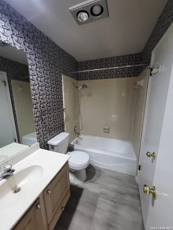 $1,250 | 31 Chapel Hill Circle, San Antonio, TX 78240