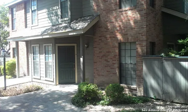 $1,250 | 31 Chapel Hill Circle, San Antonio, TX 78240
