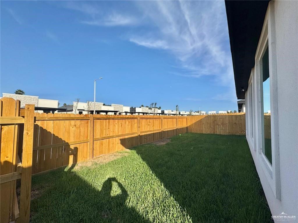 4213 Hummingbird Avenue, Unit 92 McAllen, TX 78504 - Photo 17 of 18