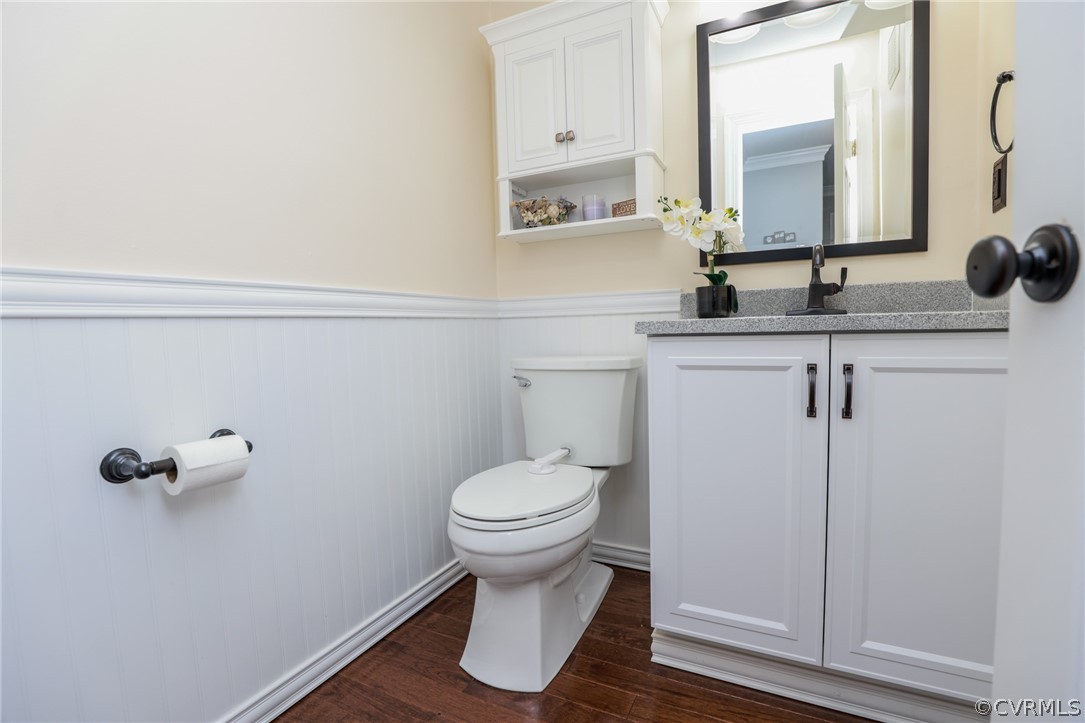 5219 Rock Harbour Road Midlothian, VA 23112 - Photo 10 of 50 a bathroom with a sink and a toilet