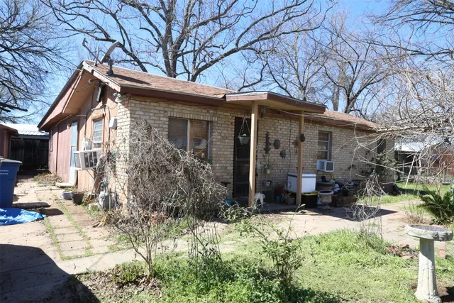 $290,000 | 110 Hergotz Lane, Austin, TX 78742