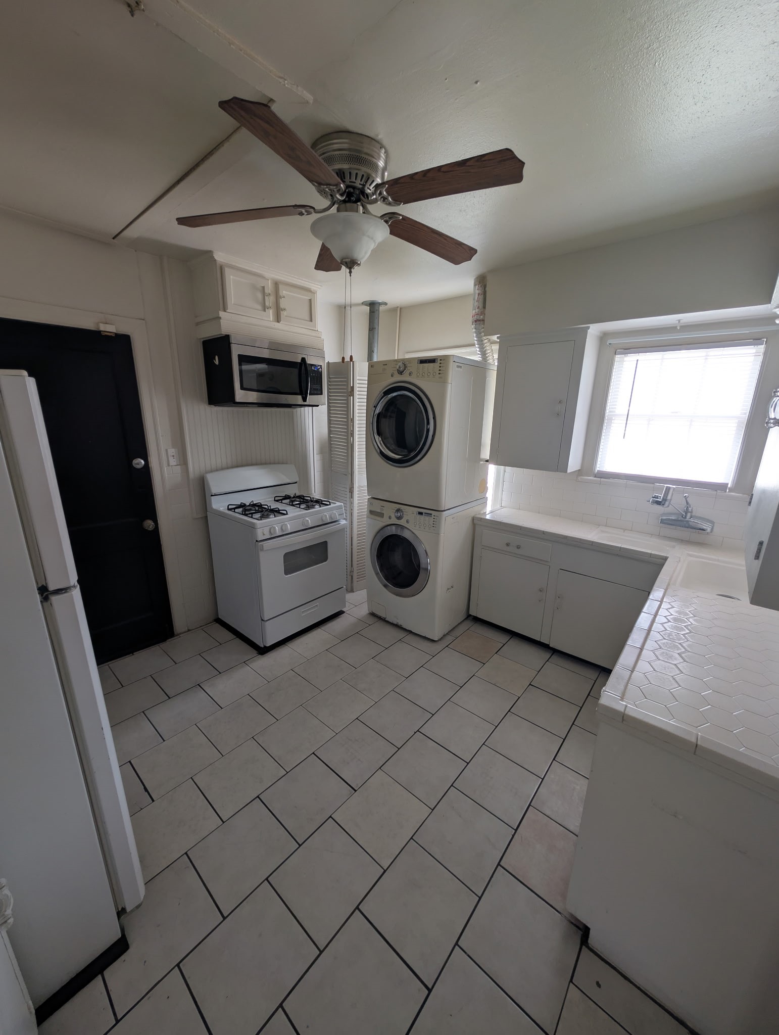 5622 Chartres Street, Unit 3 Houston, TX 77004 - Photo 3 of 8