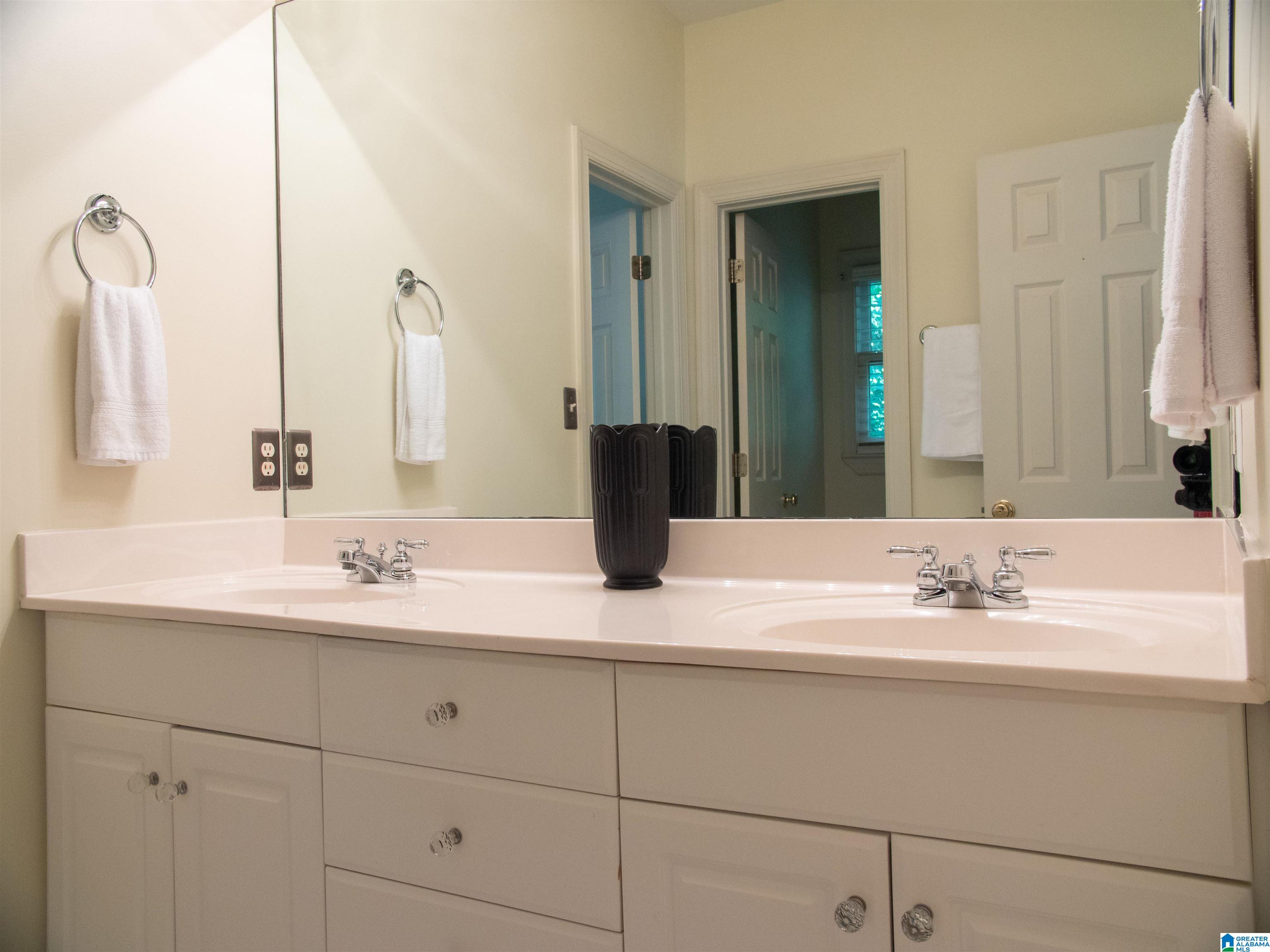1905 River Woods Road Birmingham, AL 35244 - Photo 28 of 45
