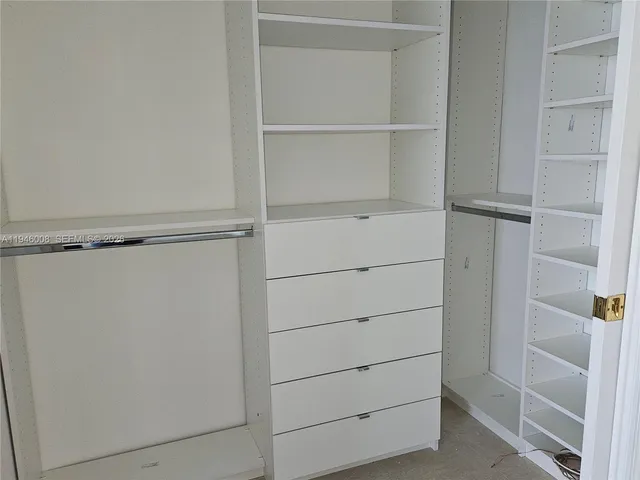 $4,100 | 3180 South Ocean Drive, Unit 1508, Hallandale Beach, FL 33009