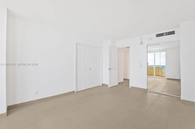 $4,100 | 3180 South Ocean Drive, Unit 1508, Hallandale Beach, FL 33009