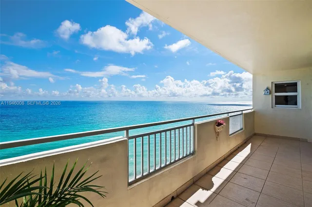 $4,100 | 3180 South Ocean Drive, Unit 1508, Hallandale Beach, FL 33009