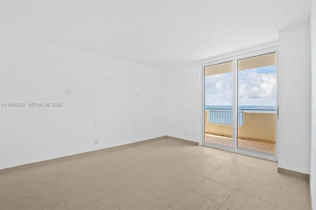 $4,100 | 3180 South Ocean Drive, Unit 1508, Hallandale Beach, FL 33009