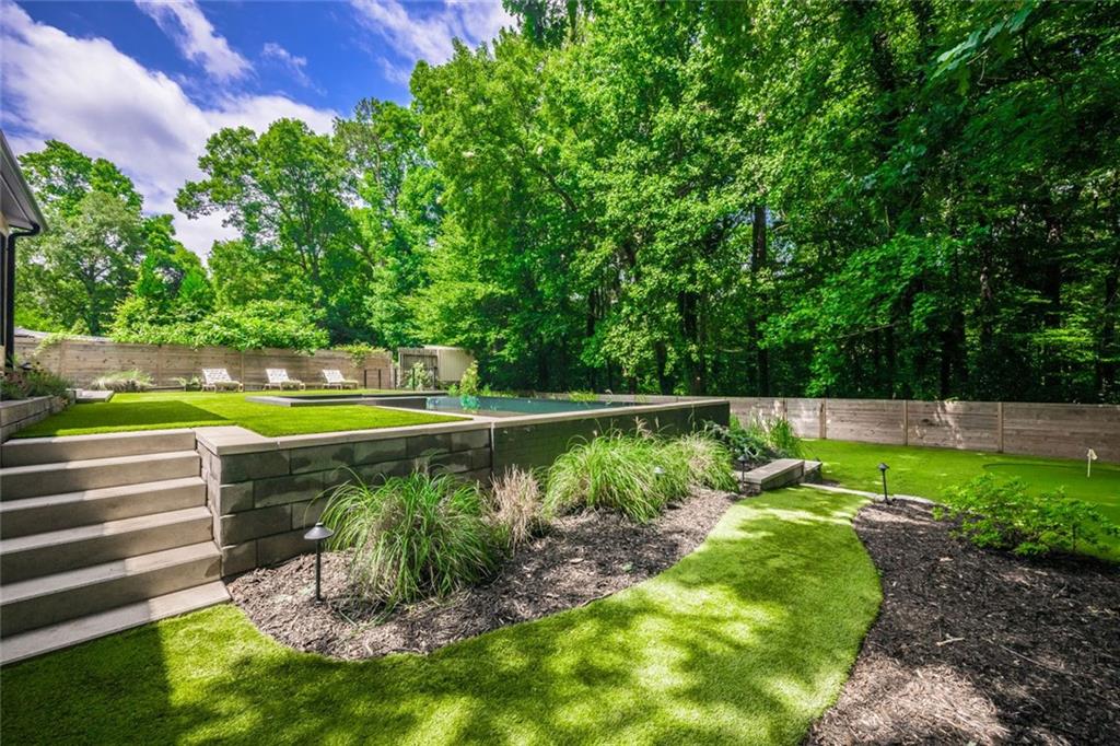 1036 Vistavia Circle Decatur, GA 30033 - Photo 42 of 55