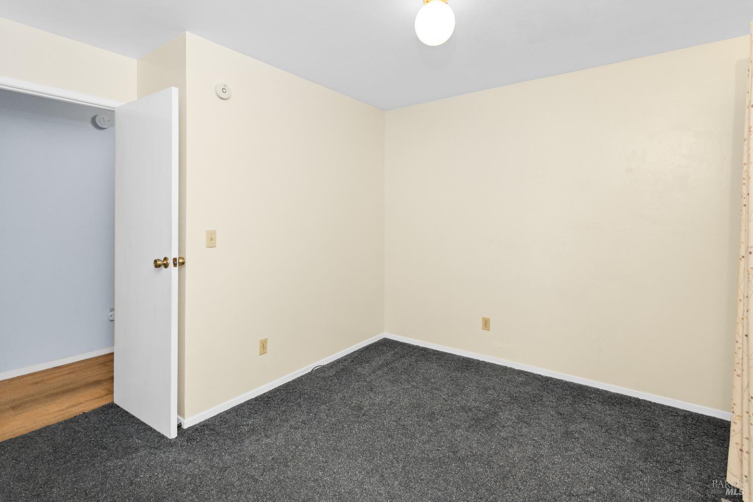 424 B Mason Street Healdsburg, CA 95448 - Photo 20 of 27 a view of small space