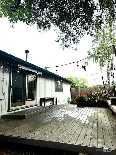 424 B Mason Street Healdsburg, CA 95448 - Photo 10 of 27 a view of a couches in the roof deck