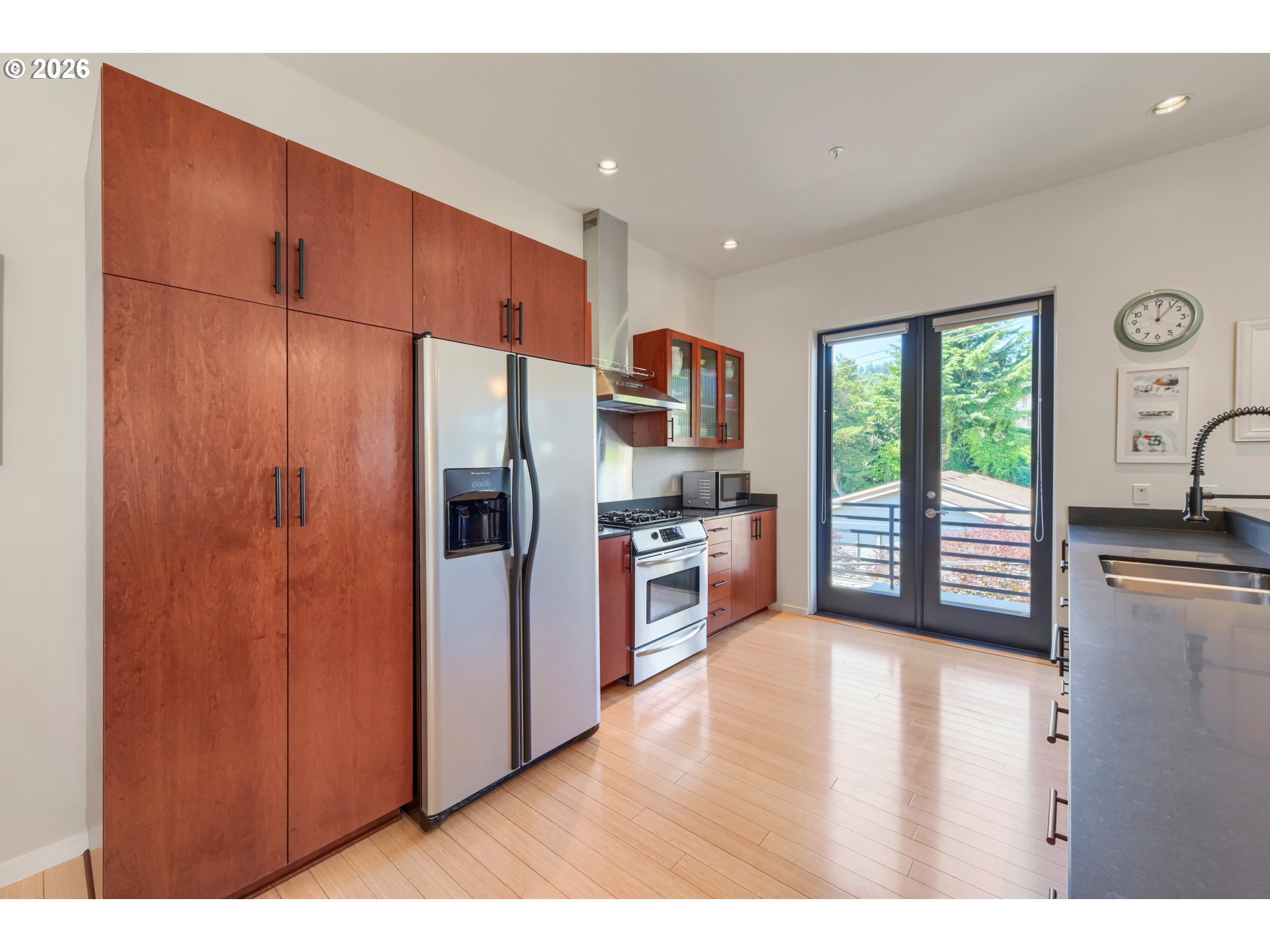 4412 South Corbett Avenue, Unit NORTH Portland, OR 97239 - Photo 12 of 48