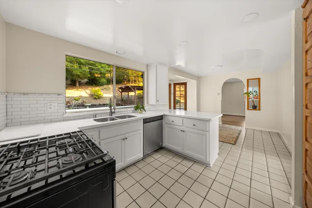$2,099,000 | 2210 St James Drive, Santa Barbara, CA 93105