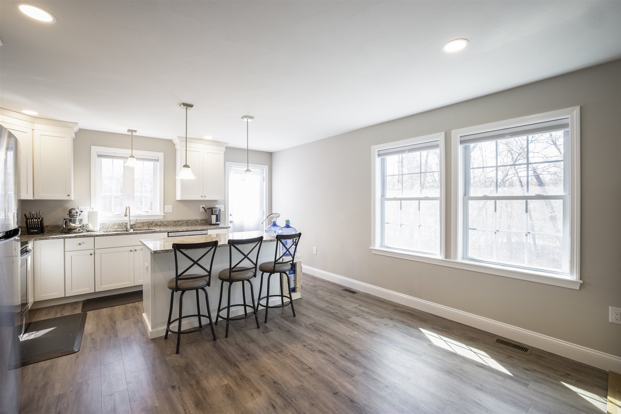 3 A Weymouth Road, Unit 1 Londonderry, NH 03053 - Photo 2 of 20 Gallery Image 2