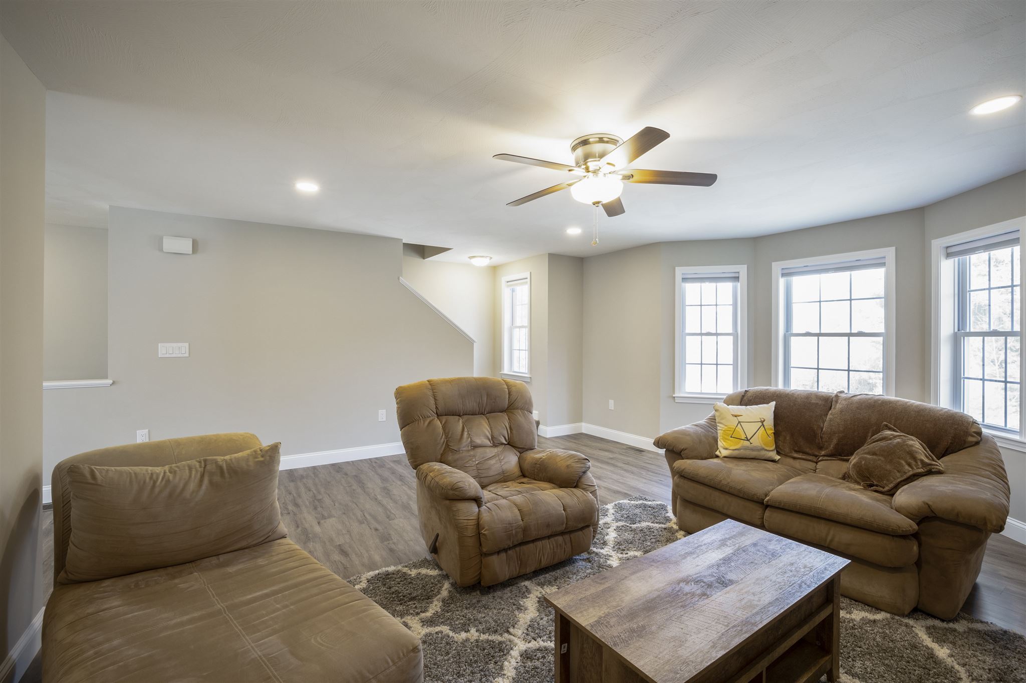 3 A Weymouth Road, Unit 1 Londonderry, NH 03053 - Photo 5 of 20 Gallery Image 5
