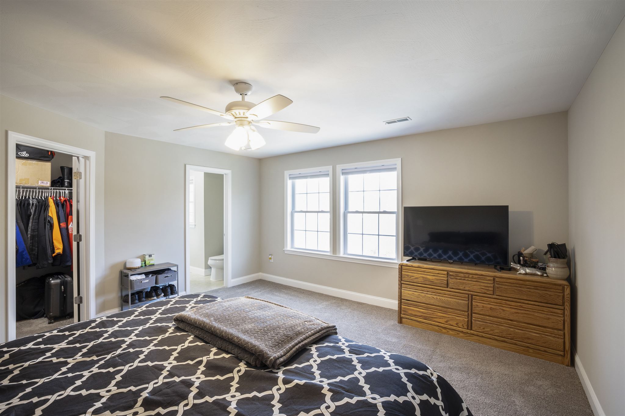 3 A Weymouth Road, Unit 1 Londonderry, NH 03053 - Photo 9 of 20 Gallery Image 9