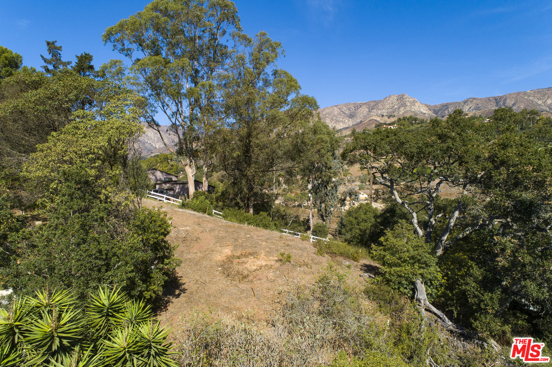 2985-rd East Valley Road Santa Barbara, CA 93108 - Photo 7 of 8