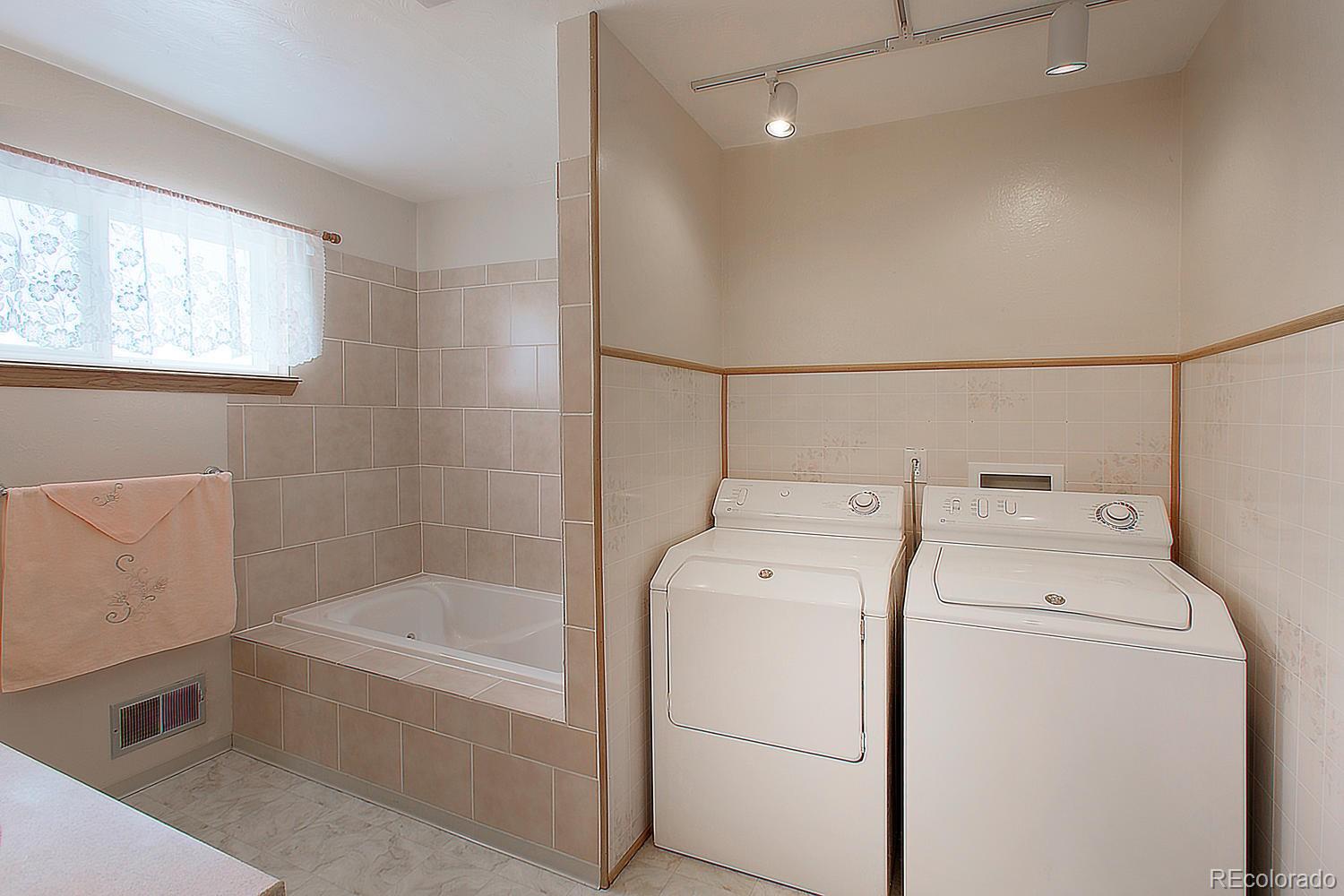 10595 West 38th Place Wheat Ridge, CO 80033 - Photo 19 of 24