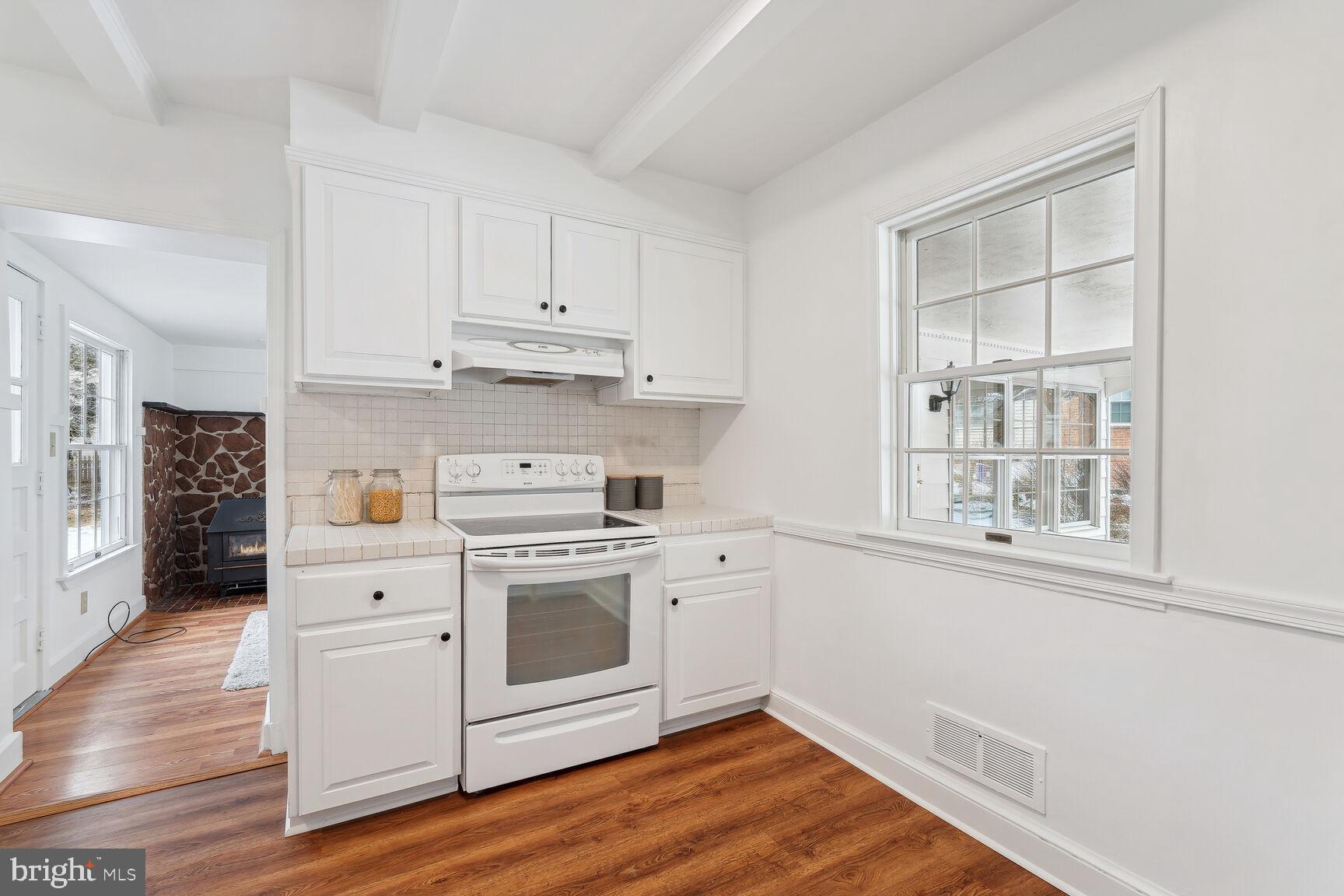 4507 Puller Drive Kensington, MD 20895 - Photo 11 of 30 Kitchen