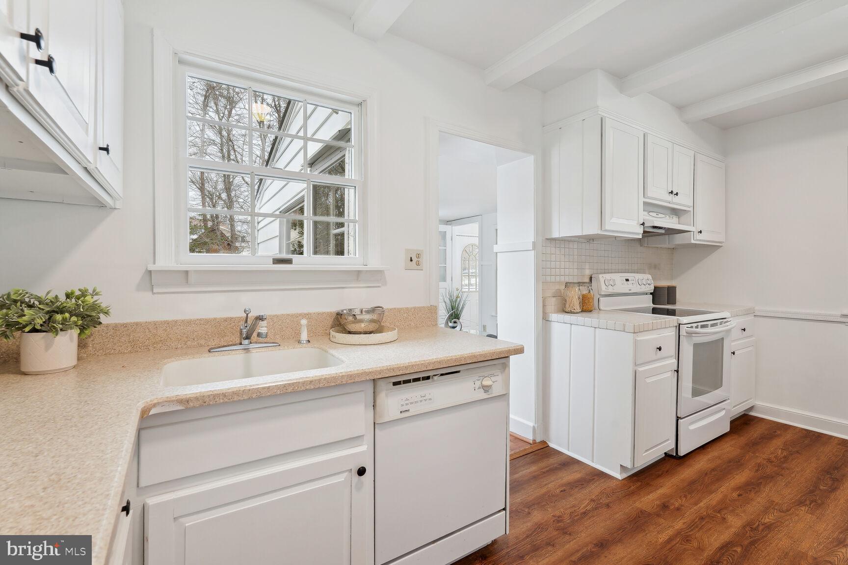 4507 Puller Drive Kensington, MD 20895 - Photo 13 of 30 Kitchen