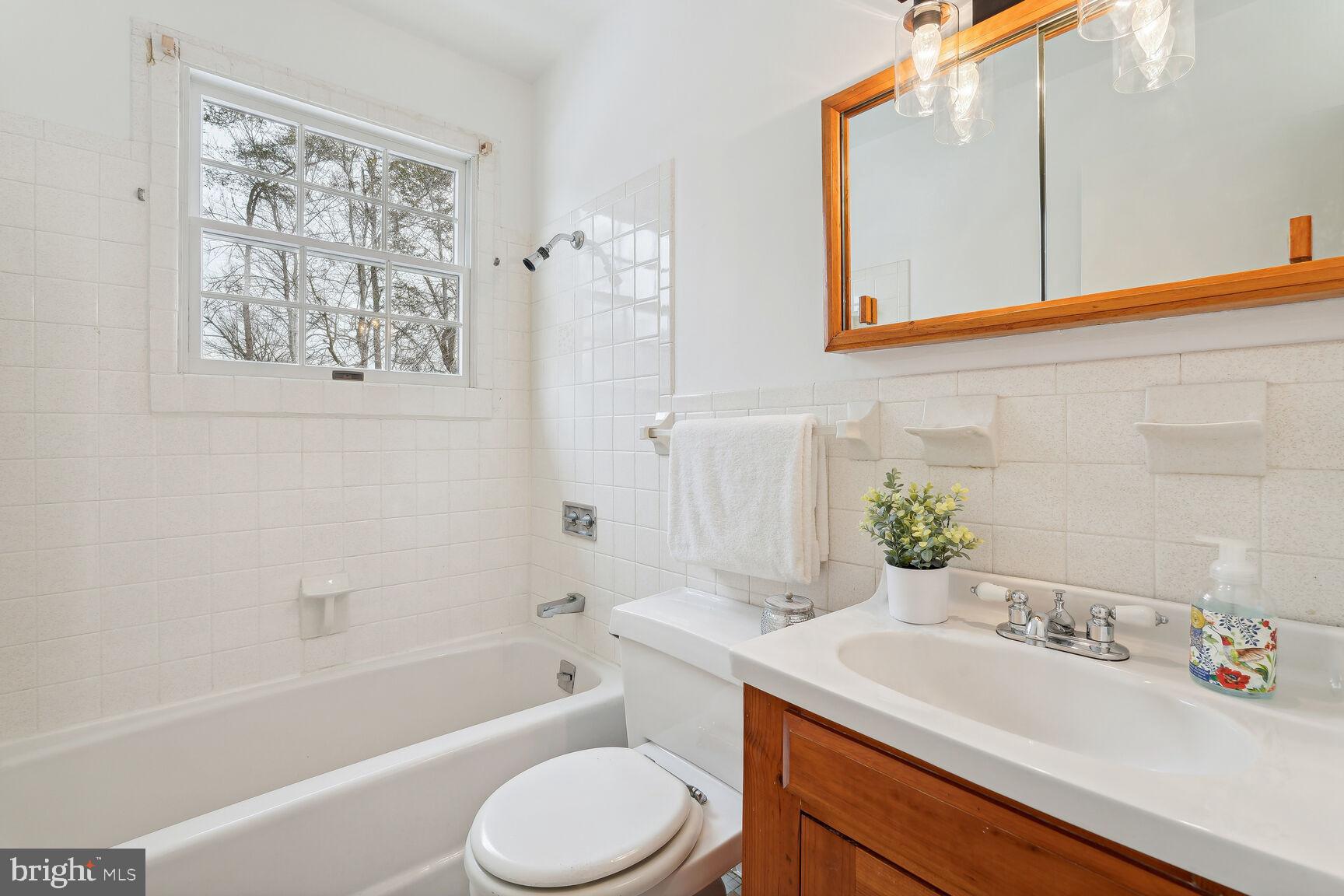 4507 Puller Drive Kensington, MD 20895 - Photo 23 of 30 Bathroom