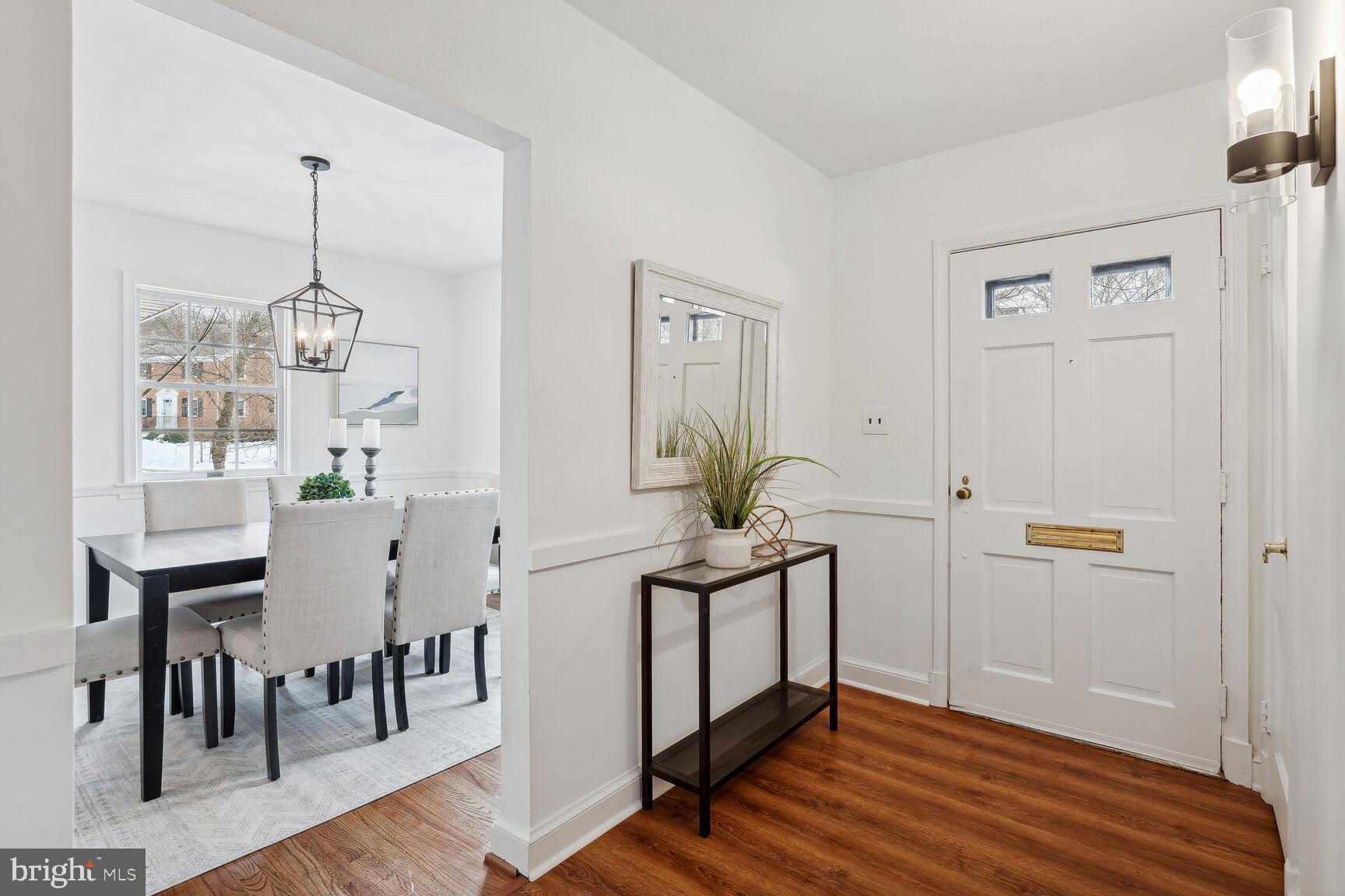 4507 Puller Drive Kensington, MD 20895 - Photo 4 of 30 Living Room Entrance
