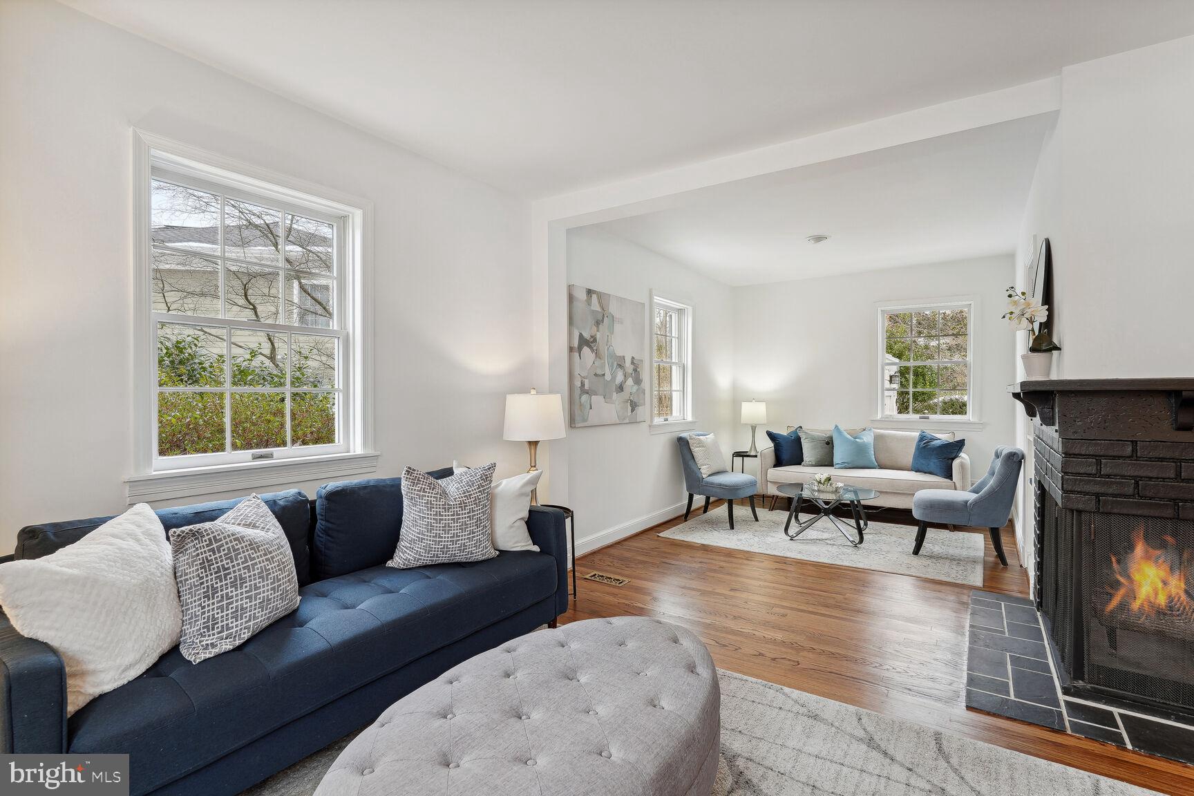4507 Puller Drive Kensington, MD 20895 - Photo 6 of 30 Living Room
