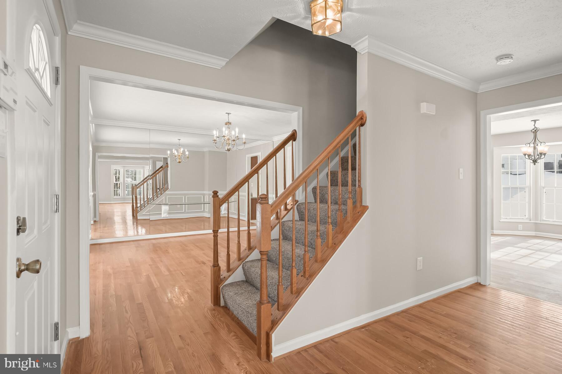 6814 King Road Boonsboro, MD 21713 - Photo 3 of 40 Foyer w/ Hardwood floors