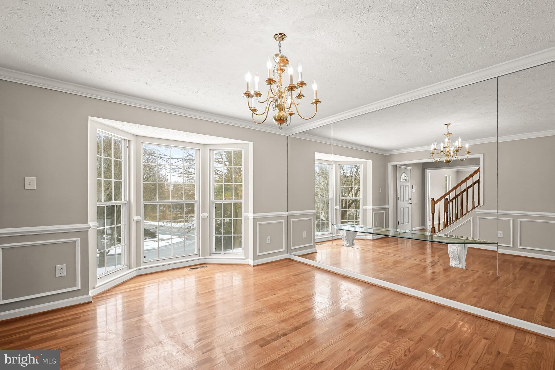 6814 King Road Boonsboro, MD 21713 - Photo 7 of 40 Dining Room w/ detailed finishes