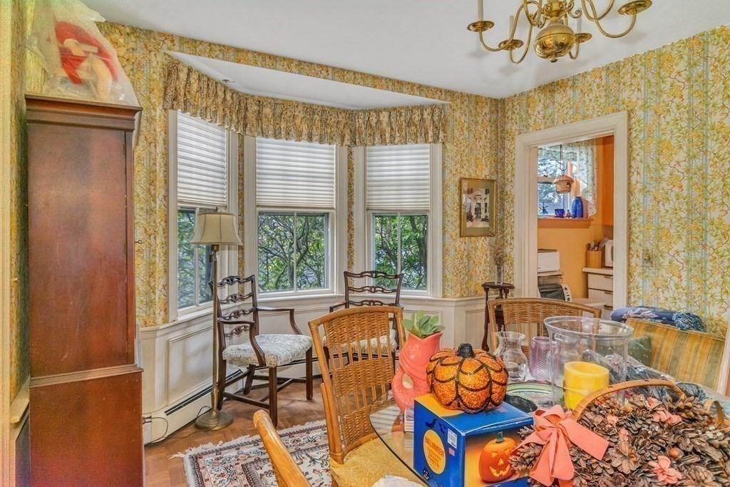 88 Crest Road Wellesley, MA 02482 - Photo 12 of 22