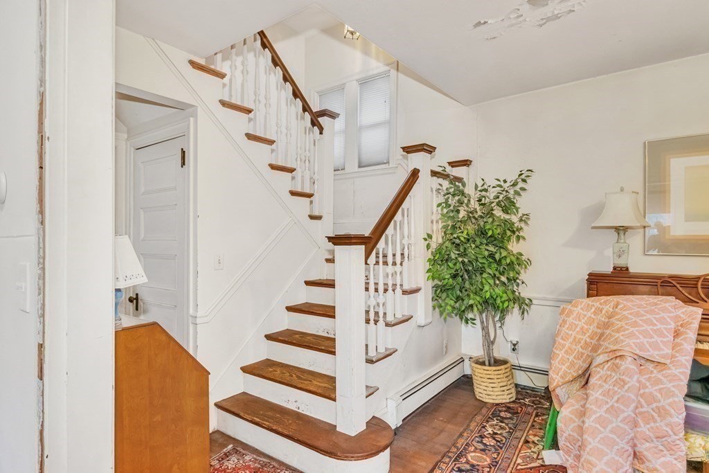 88 Crest Road Wellesley, MA 02482 - Photo 15 of 22