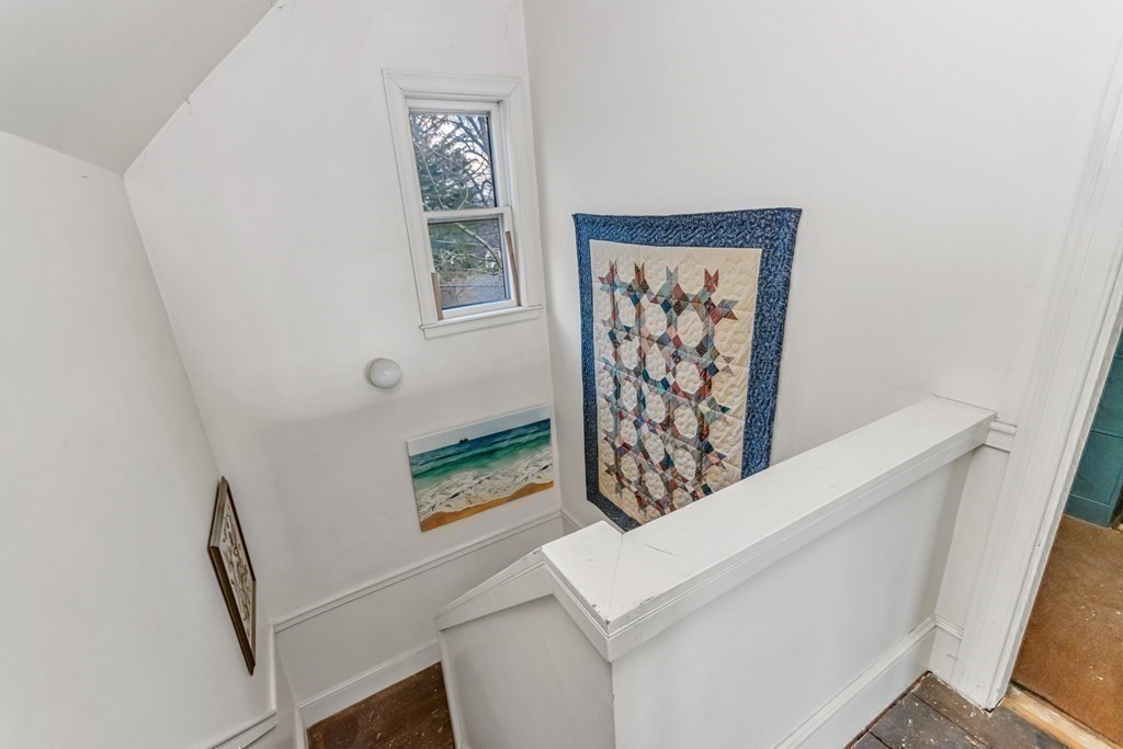 88 Crest Road Wellesley, MA 02482 - Photo 20 of 22