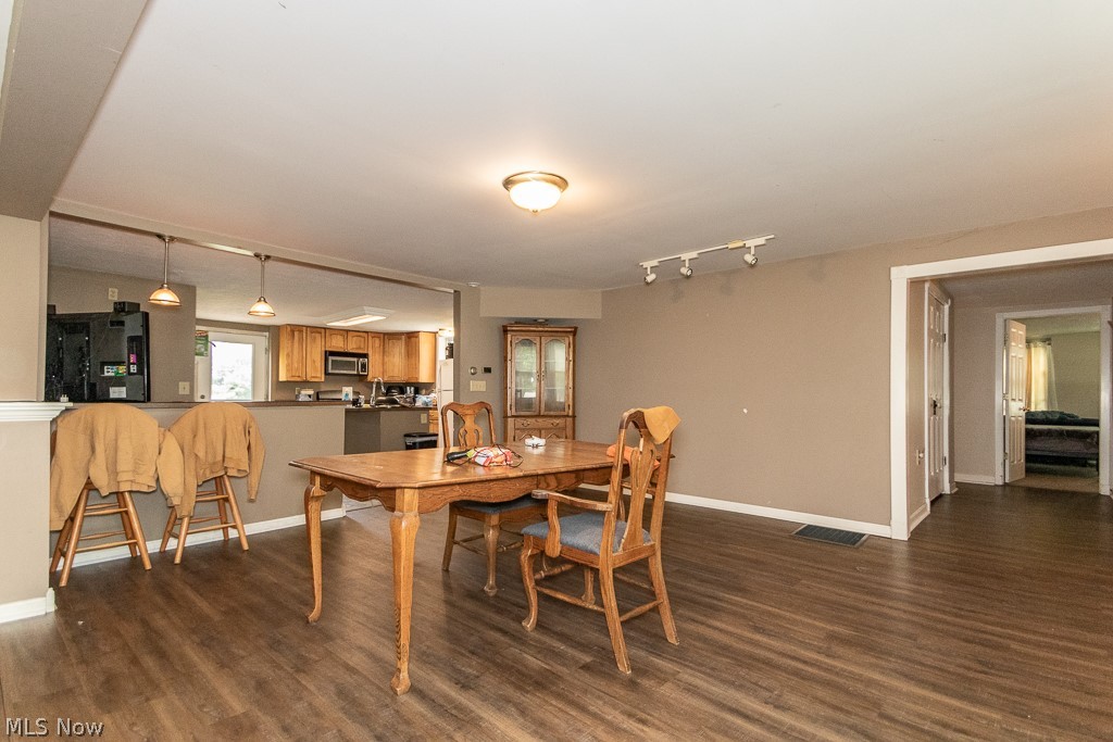 12032 Claridon Troy Road Chardon, OH 44024 - Photo 5 of 43 Gallery Image 5