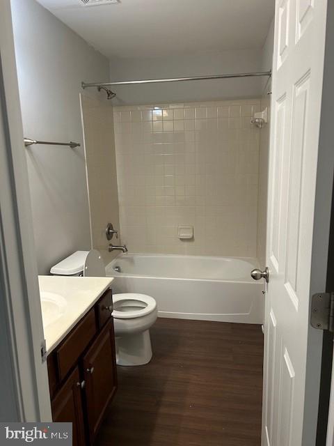 16272 Eagle Flight Circle Woodbridge, VA 22191 - Photo 13 of 19 a bathroom with a sink a toilet and shower