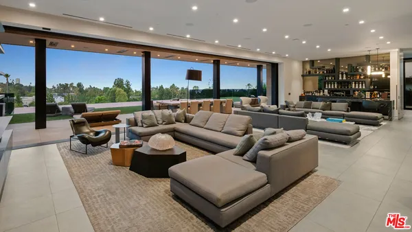 $175,000 | 1140 Summit Drive, Beverly Hills, CA 90210