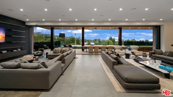 $175,000 | 1140 Summit Drive, Beverly Hills, CA 90210