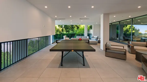 $175,000 | 1140 Summit Drive, Beverly Hills, CA 90210