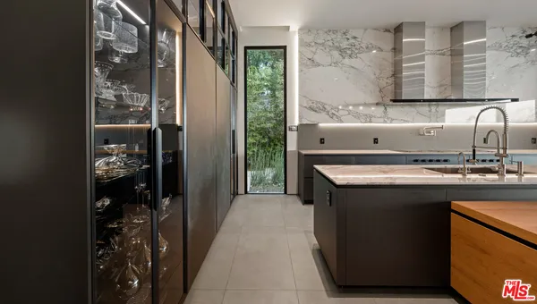 $175,000 | 1140 Summit Drive, Beverly Hills, CA 90210